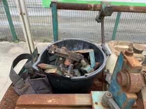 UNRESERVED 2008 Hunter Jupiter Grinder - 11