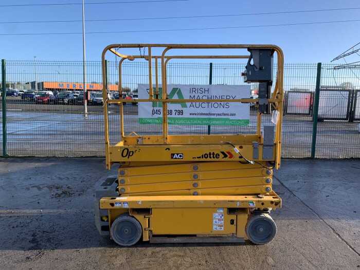 UNRESERVED 2017 Haulotte Optimum 8 Electric Scissors Lift