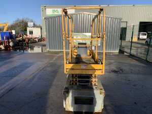 UNRESERVED 2017 Haulotte Optimum 8 Electric Scissors Lift - 2