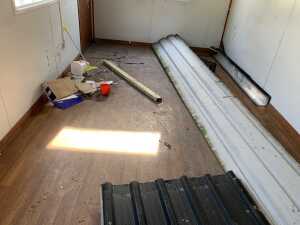 UNRESERVED 20FT x 10FT Portable Cabin - 8