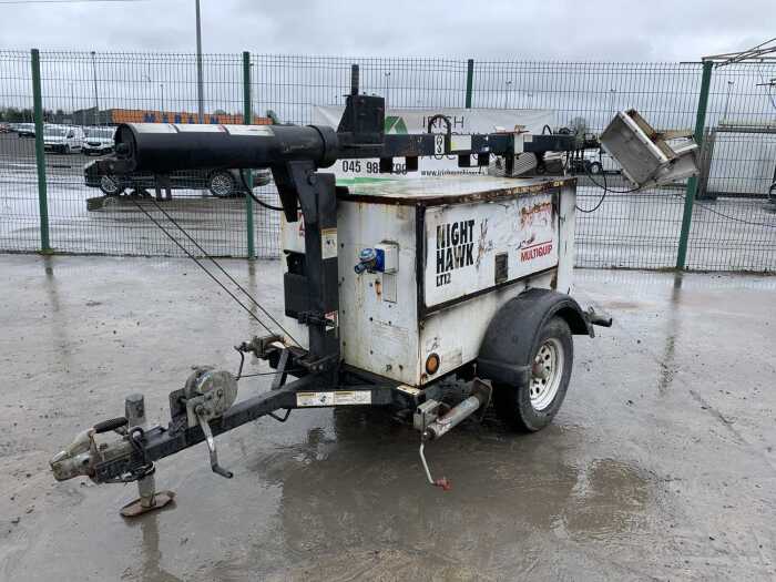 Multiquip Nighthawk LT12 Telescopic Lighting Tower/6KVA Generator