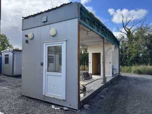 UNRESERVED 2 x Modular Unit Sections (30 x 10 & 24 x 10) - 2