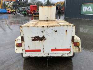 UNRESERVED Fast Tow Fuel Bowser - 4