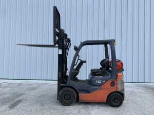 UNRESERVED 2010 Toyota 1.5T Gas Forklift - 2