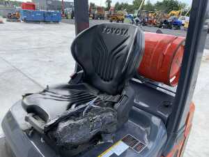UNRESERVED 2010 Toyota 1.5T Gas Forklift - 12