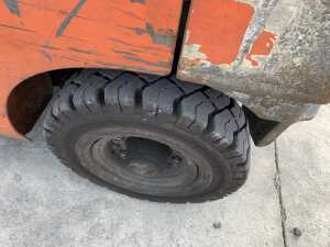 UNRESERVED 2010 Toyota 1.5T Gas Forklift - 16