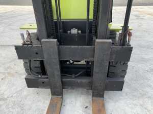 UNRESERVED 2000 Clarke CGP50 5T Gas Forklift - 9