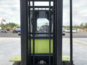 UNRESERVED 2000 Clarke CGP50 5T Gas Forklift - 10