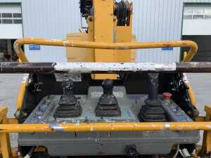 2016 Haulotte HA16 RTJ Pro Articulated Diesel Boom Lift - 9