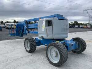UNRESERVED 2013 Genie Z-45/25J Articulated Diesel Boom Lift - 3