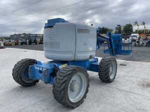 UNRESERVED 2013 Genie Z-45/25J Articulated Diesel Boom Lift - 5