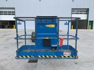 UNRESERVED 2013 Genie Z-45/25J Articulated Diesel Boom Lift - 8