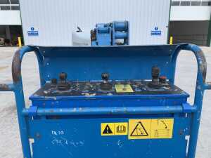 UNRESERVED 2013 Genie Z-45/25J Articulated Diesel Boom Lift - 9