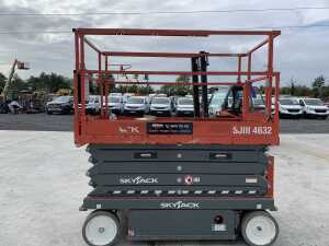 2018 Skyjack SJ4632 Electric Scissors Lift c/w Control Box - 5