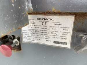 2018 Skyjack SJ4632 Electric Scissors Lift c/w Control Box - 13