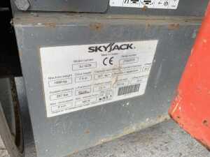 2015 Skyjack SJ3226 Electric Scissors Lift c/w Control Box - 13