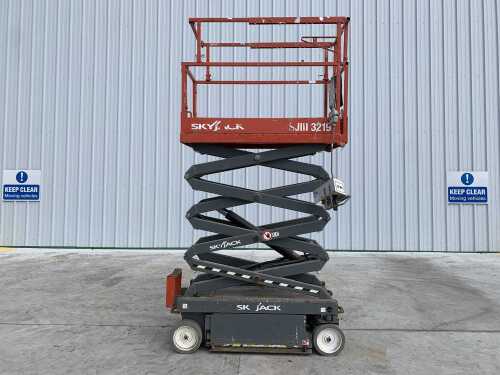 2018 Skyjack SJ3219 Electric Scissors Lift c/w Control Box