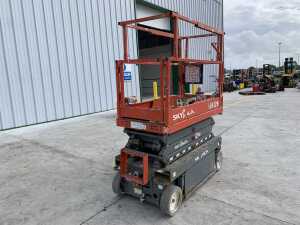 2018 Skyjack SJ3219 Electric Scissors Lift c/w Control Box - 8