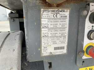 2018 Skyjack SJ3219 Electric Scissors Lift c/w Control Box - 13