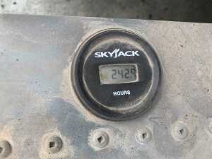 2018 Skyjack SJ3219 Electric Scissors Lift c/w Control Box - 12