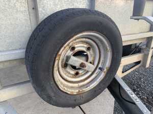 UNRESERVED Ifor Williams LM187G Tri Axle Beaver Tail Plant Trailer c/w Ramp - 9