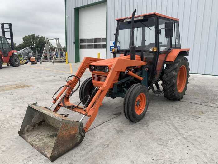 UNRESERVED Kubota L345DT 2WD Tractor c/w Front Loader & Bucket