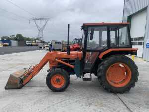 UNRESERVED Kubota L345DT 2WD Tractor c/w Front Loader & Bucket - 2
