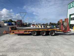 UNRESERVED 2012 Redrock Tri Axle Low Loader c/w Ramps & Winch - 2