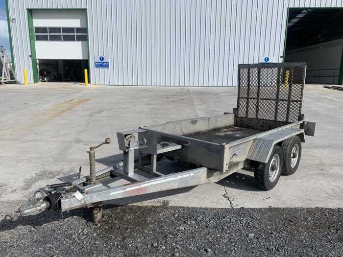 UNRESERVED Indespension 8x4 Twin Axle Trailer c/w Winch & Ramp