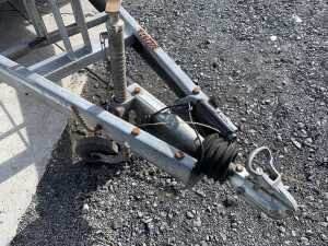 UNRESERVED Indespension 8x4 Twin Axle Trailer c/w Winch & Ramp - 8