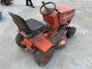 Westwood Ride On Mid Mounted Lawnmower - 5