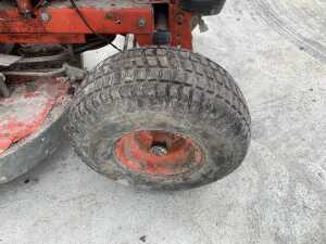 Westwood Ride On Mid Mounted Lawnmower - 13