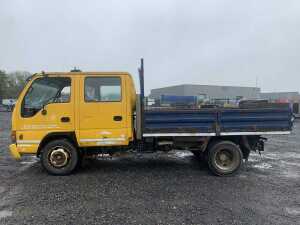 UNRESERVED 2006 Isuzu NPR70 Crew Cab - 2