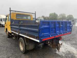 UNRESERVED 2006 Isuzu NPR70 Crew Cab - 3