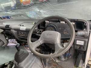 UNRESERVED 2006 Isuzu NPR70 Crew Cab - 9