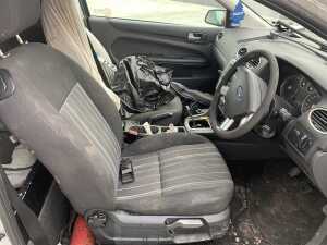 UNRESERVED 2007 Ford Focus LX Van 1.6 TD - 9