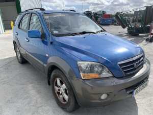 UNRESERVED 2008 Kia Sorento GSE Commercial - 7