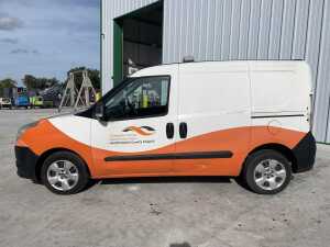UNRESERVED 2014 Fiat Doblo Cargo 1.3 Multijet Base - 2