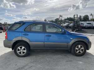 UNRESERVED 2008 Kia Sorento EX 2.5 Commercial - 6