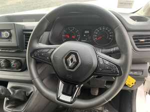UNRESERVED 2022 Renault Trafic LL30 Blue DCI Business 130 - 10