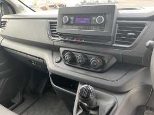 UNRESERVED 2022 Renault Trafic LL30 Blue DCI Business 130 - 11
