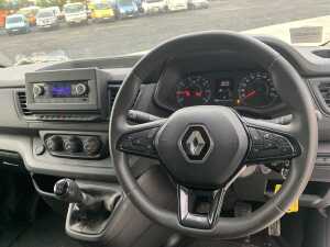 UNRESERVED 2022 Renault Trafic LL30 Blue DCI Business 130 - 9