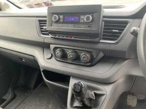 UNRESERVED 2022 Renault Trafic LL30 Blue DCI Business 130 - 12
