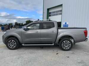 UNRESERVED 2016 Nissan Navara 2.3 Tekna DCI NP300 Crew Cab - 2