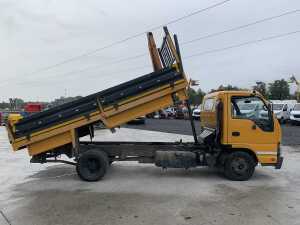 2006 Isuzu NPR Single Cab Tipper (5T) - 6