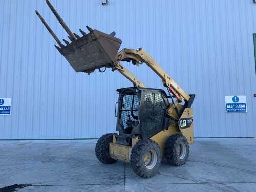 Caterpillar 262D 4WD Skidsteer c/w Bucket & Forks