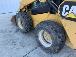Caterpillar 262D 4WD Skidsteer c/w Bucket & Forks - 8