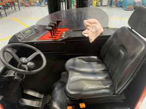 Sichelschmidt Electric Reach Forklift - 9