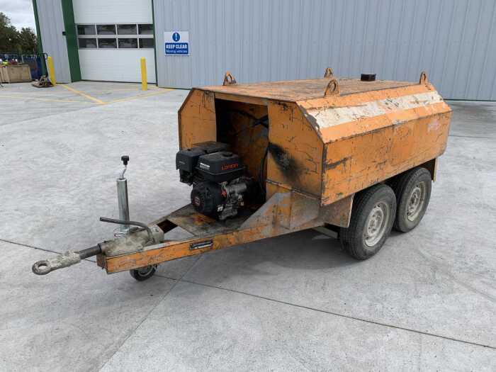 Chieftain Twin Axle Fast Tow Bowser