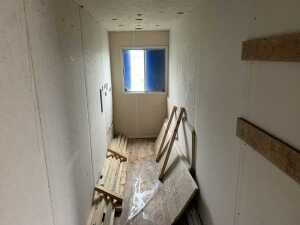 UNRESERVED 24FT x 20FT Anti Vandal Office Unit - 7